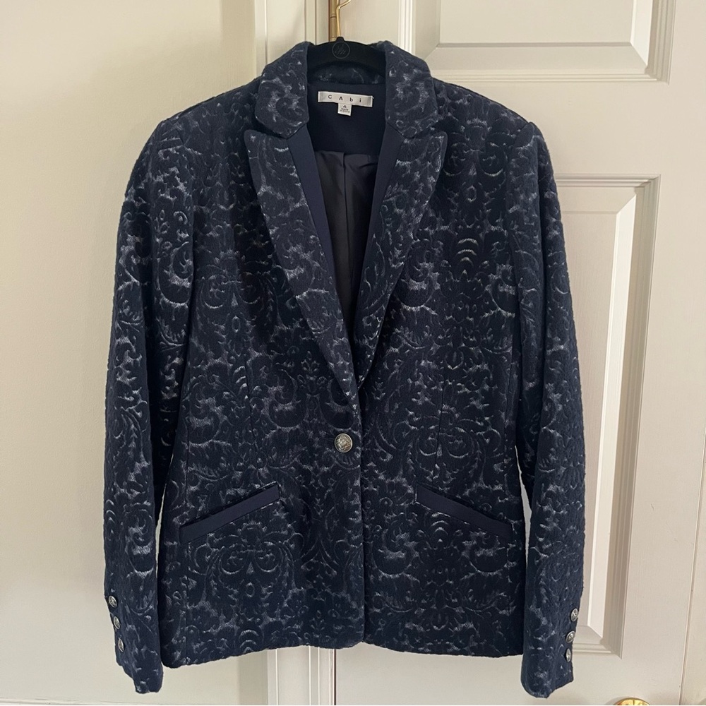 NWOT CAbi Style 109 Midnight Blue Jacquard Women's Blazer size 4